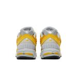 Кроссовки New Balance 2002R 'Egg yolk' 6