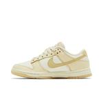 Кроссовки Nike Wmns Dunk Low 'Muslin Team Gold' 3