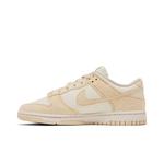 Кроссовки Nike Wmns Dunk Low Next Nature 'Soft Pearl Beach' 3