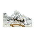 Кроссовки Nike V5 RNR 'Parachute Beige Metallic Pewter' 2