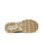 Кроссовки Nike Wmns Air Zoom Vomero 5 'Light Bone' 4