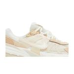 Кроссовки Nike Wmns V2K Run 'Sail Sanddrift' 2