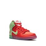 Кроссовки SB Dunk High Strawberry Cough 2