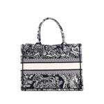 Сумка-тоут Book Embroidered Canvas Medium 2