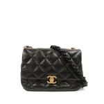 Quilted CC turn-lock shoulder bag 1