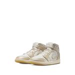 Кроссовки Air Jordan 1 Mid SE на шнуровке 2