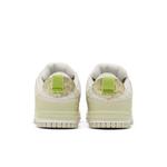 Кроссовки Nike Wmns Dunk Low Disrupt 2 'Green Snake' 6