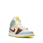 Кроссовки Air Jordan 1 Mid Fearless из коллаборации с Maison Chateau Rouge 2