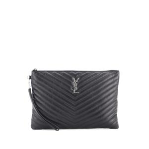 Клатч Classic Monogram Wristlet Pouch Matelasse Chevron Leather