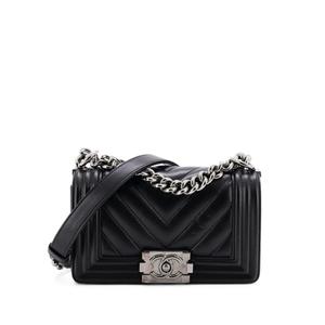 Маленькая сумка на плечо Boy Flap Bag Chevron Lambskin