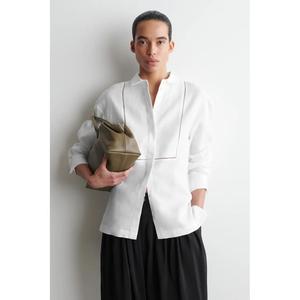 Льняная рубашка с вышивкой