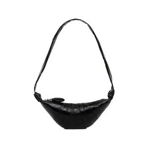 Сумки через плечо Lemaire Small Croissant Bag 'Black'