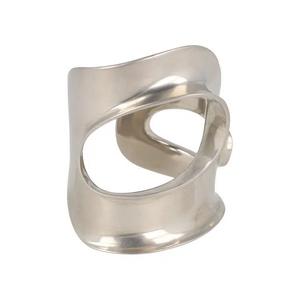 Браслеты Ferragamo Large Sculptural Cutout Bracelet 'Silver'