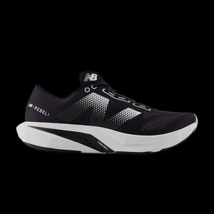 Кроссовки New Balance FuelCell Rebel v4 2E Wide 'Черный белый'