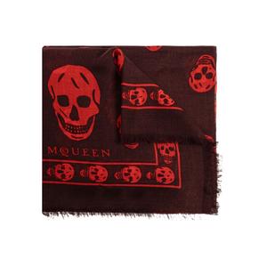 Шарф с бахромой и узором Skull