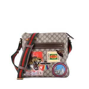 Сумка через плечо среднего размера Courrier Zip Messenger GG из покрытого холста с аппликацией