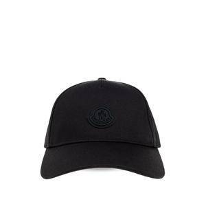 Бейсболка с нашивкой-логотипом