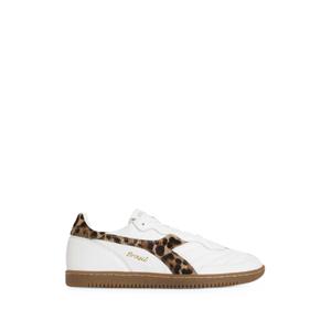 Кроссовки из коллаборации с Diadora