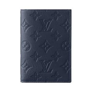 Дорожные аксессуары Louis Vuitton Passport Cover «Темно-синий монограмма тень тисненая телячья кожа»