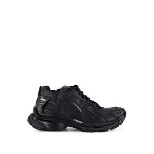 Кроссовки Runner из коллаборации с Under Armor