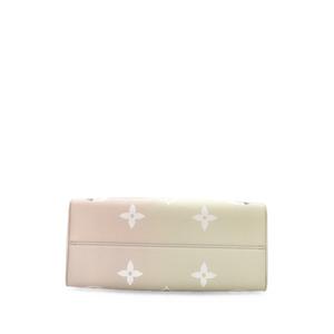 Сумка OnTheGo Spring in the City Monogram Giant Canvas MM