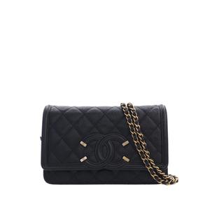 Сумка через плечо Caviar CC Filigree Wallet On Chain (2019 год)