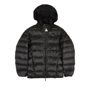 Пуховики Moncler Logo Peyre Down Puffer Jacket Coat «Черный»