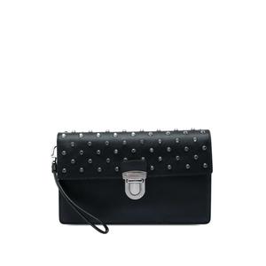 Клатч Saffiano Push Lock Wristlet с заклепками (2000-2013 годы)