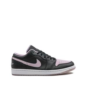 Кроссовки Jordan 1 Low SE Black/Iced Lilac