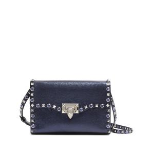 Маленькая сумка на плечо Rockstud из телячьей кожи с заклепками и камнями.