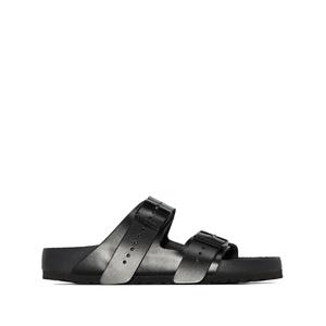 Сандалии из коллаборации с Birkenstock