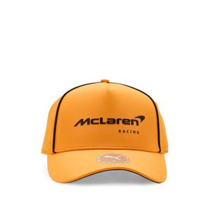 Бейсболка с логотипом из коллаборации с McLaren