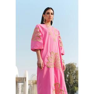 Nasiba Hafiz X Trendyol Collection Розовое платье-хиджаб из поплина с вышивкой, тканое Tctss26Eb00090