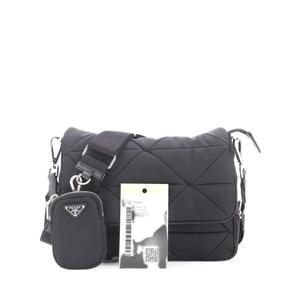 Стеганая сумка через плечо Padded Flap