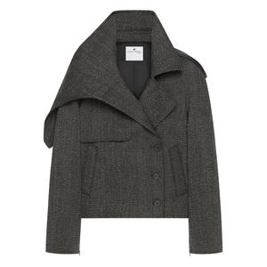 Укороченная куртка с объемным воротником
