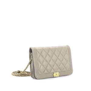 Стеганая сумка через плечо Boy Wallet on Chain Quilted Caviar