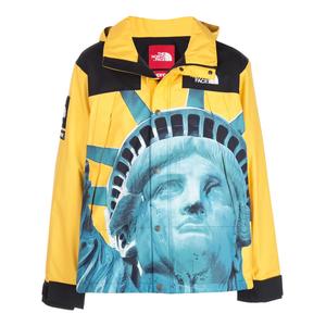 Куртка из коллаборации с The North Face