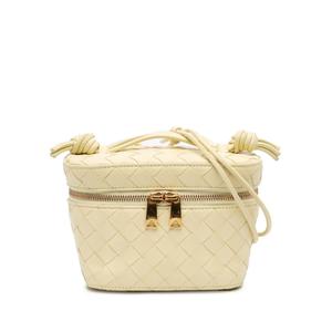 Сумка-сэтчел Vanity Case с плетением Intrecciato (2012-2026 годы)