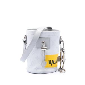 Сумка через плечо Monogram Chalk Nano Sling Bag (2019 год)