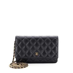 Стеганая сумка через плечо Wallet on Chain Quilted Caviar