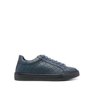 Кроссовки Essence Croco