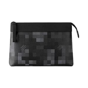 Кошельки Louis Vuitton Pochette Voyage Souple 'Black Damoflage Canvas'