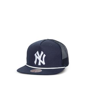 Бейсболка New York Yankees MLB Roper Trucker