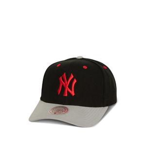 Кепка New York Yankees с вышивкой