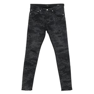 Декорированный деним с эффектом потертости