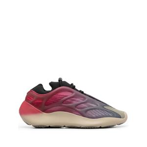 Кроссовки YEEZY 700 V3 Fade Carbon