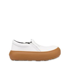 Массивные кроссовки