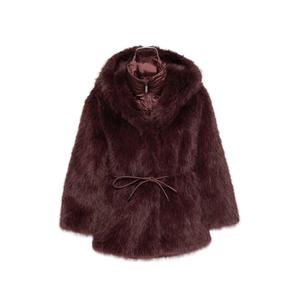 Куртка с капюшоном и искусственным мехом