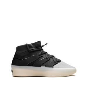 Кроссовки One Model из коллаборации с adidas