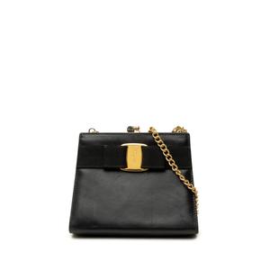 Сумка через плечо Leather Vara Bow Kiss Lock Chain (20 век)